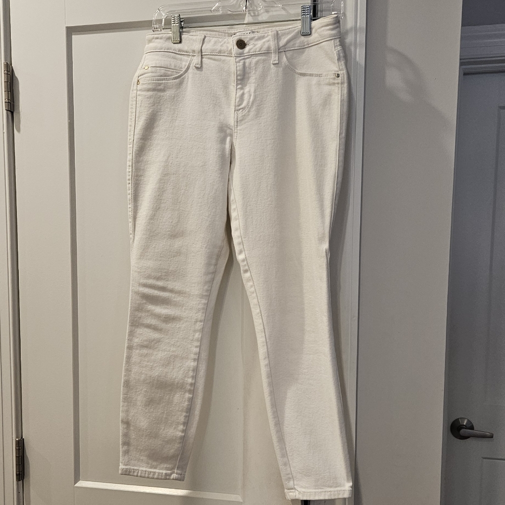 White Guess cropped jeans